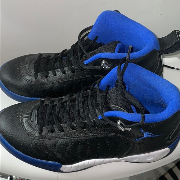 Jordan’s - Picture 1 of 5